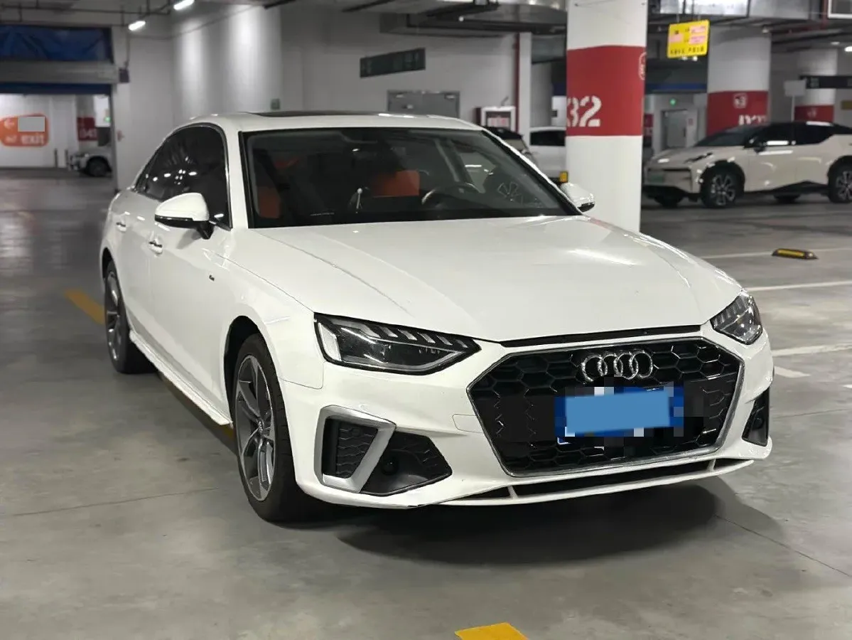 2020 Audi A4L 2.0T 190HP L4 7DCT,autocango,china used car exporter,china ev exporter,chinese used car exporter,chinese used ev exporter