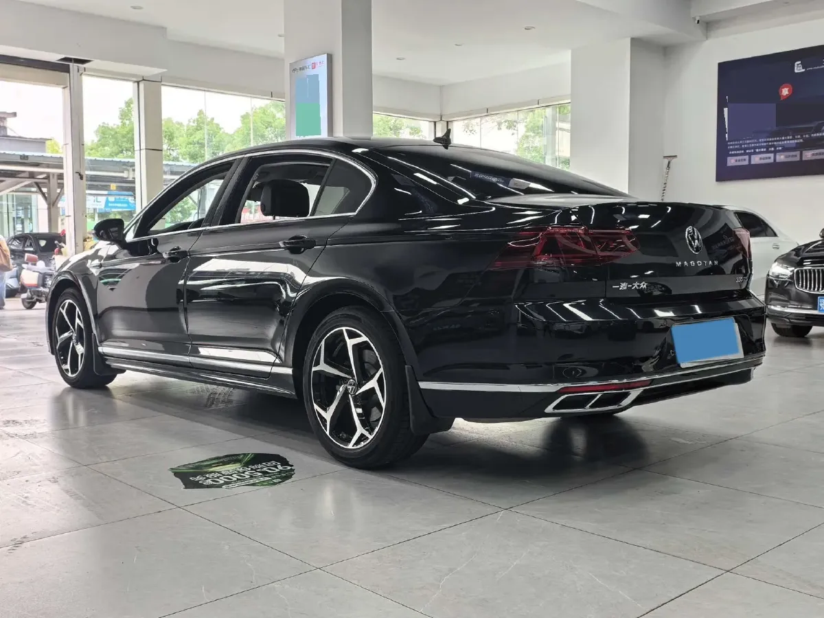 2023 Volkswagen Magotan 2.0T 186HP L4 7DCT,autocango,china used car exporter,china ev exporter,chinese used car exporter,chinese used ev exporter