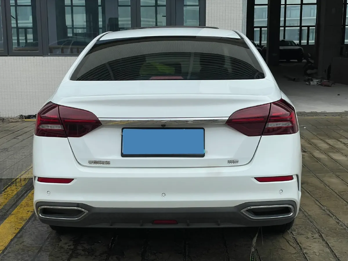 2021 BaoJun 530 1.5T 147HP L4 CVT,autocango,china used car exporter,china ev exporter,chinese used car exporter,chinese used ev exporter