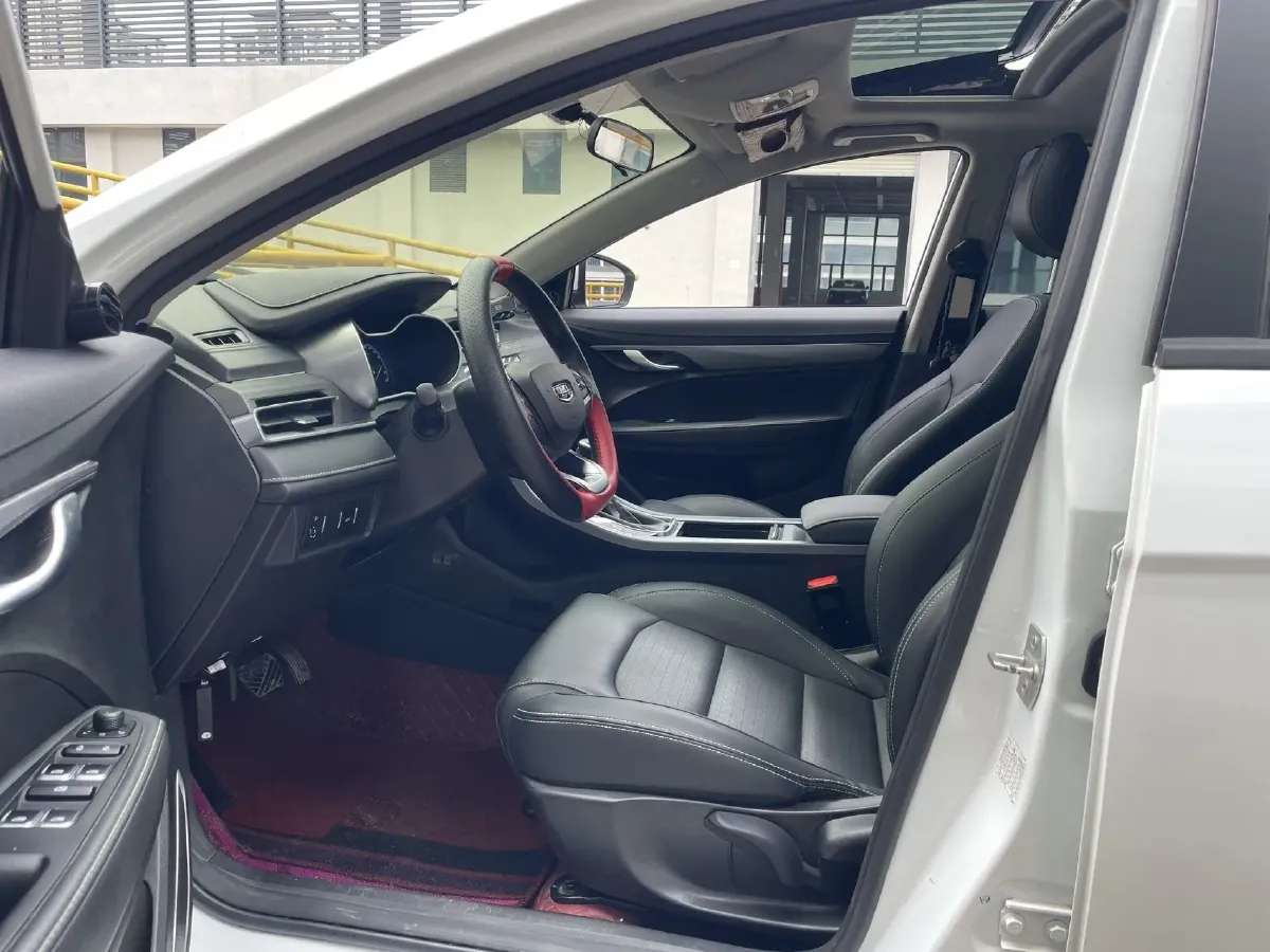 2021 BaoJun 530 1.5T 147HP L4 CVT,autocango,china used car exporter,china ev exporter,chinese used car exporter,chinese used ev exporter