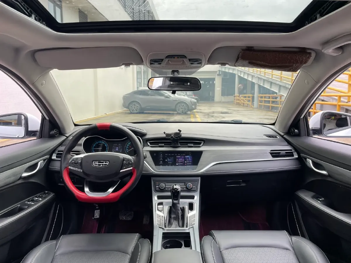 2021 BaoJun 530 1.5T 147HP L4 CVT,autocango,china used car exporter,china ev exporter,chinese used car exporter,chinese used ev exporter