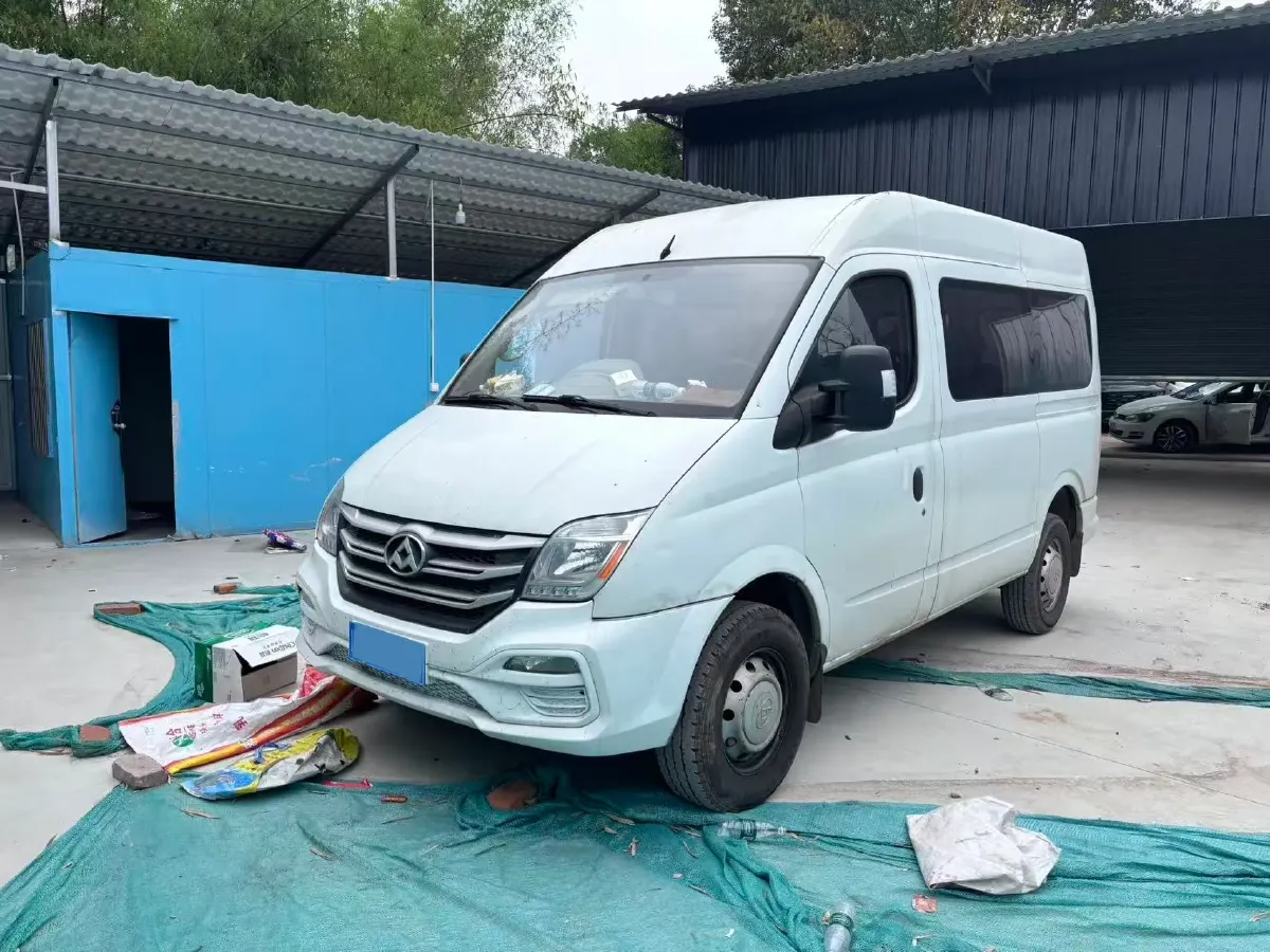 2019 MAXUS XinTu V80 2.5T 136HP L4 6MT,autocango,china used car exporter,china ev exporter,chinese used car exporter,chinese used ev exporter