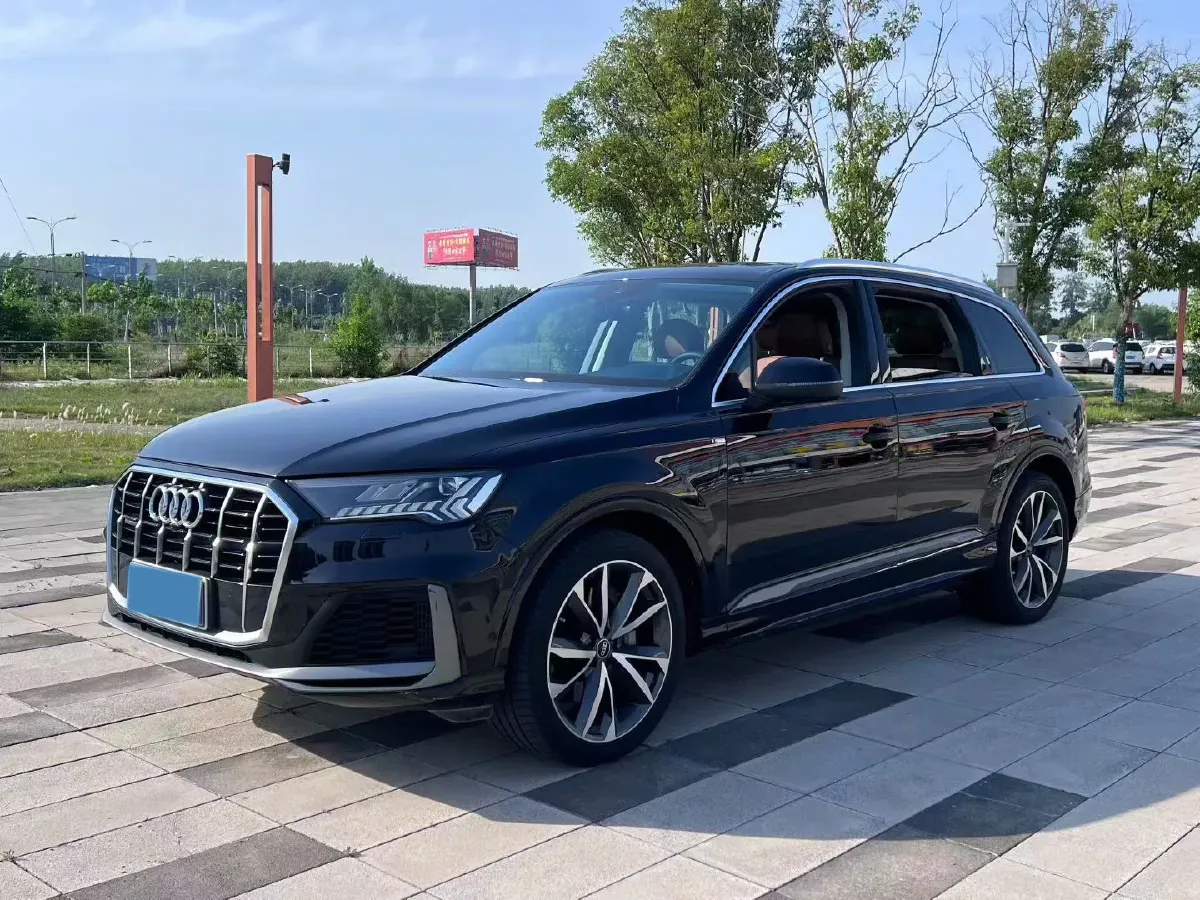2021 Audi Q7 3.0T 340HP V6 8AT,autocango,china used car exporter,china ev exporter,chinese used car exporter,chinese used ev exporter