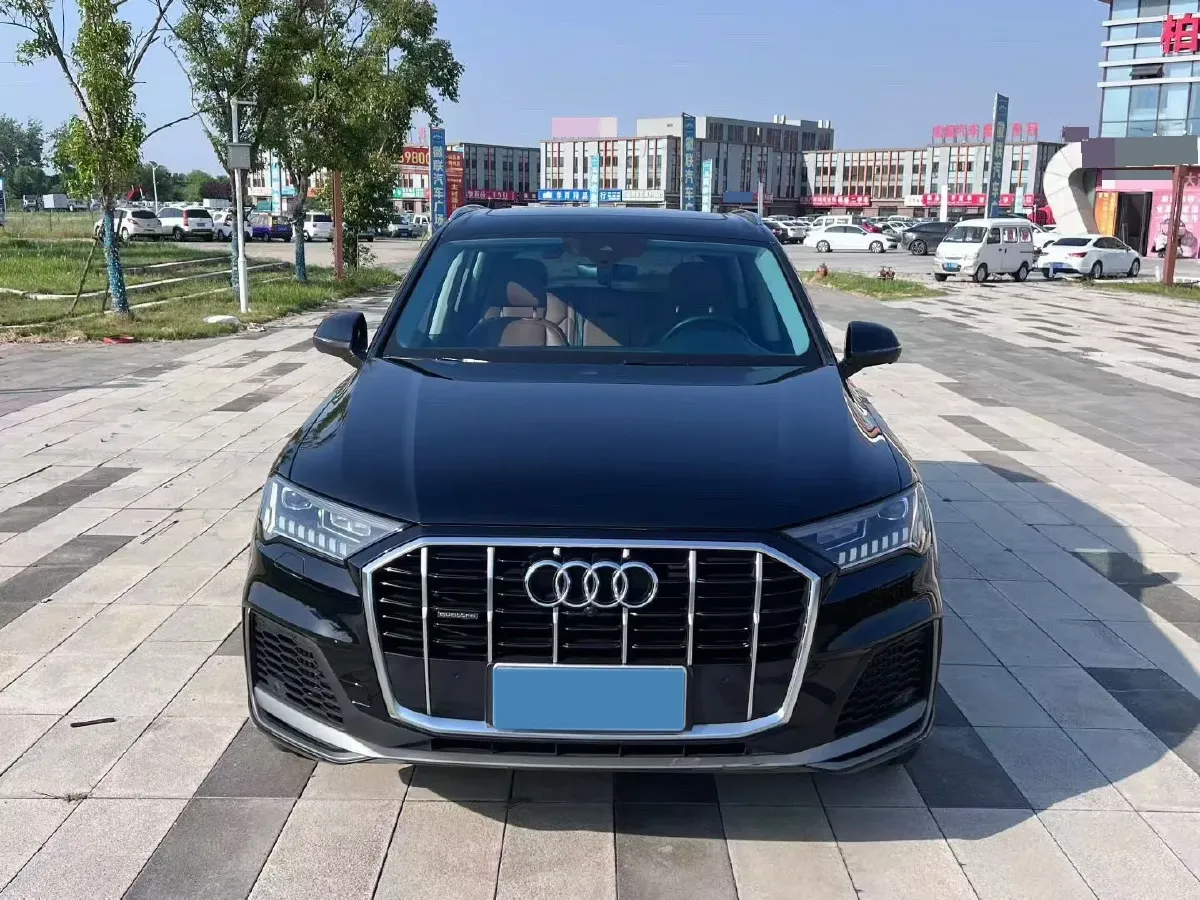 2021 Audi Q7 3.0T 340HP V6 8AT,autocango,china used car exporter,china ev exporter,chinese used car exporter,chinese used ev exporter