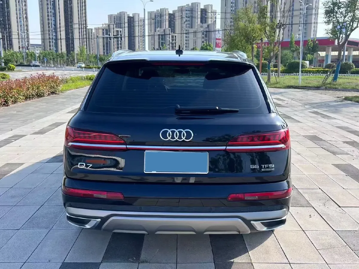 2021 Audi Q7 3.0T 340HP V6 8AT,autocango,china used car exporter,china ev exporter,chinese used car exporter,chinese used ev exporter