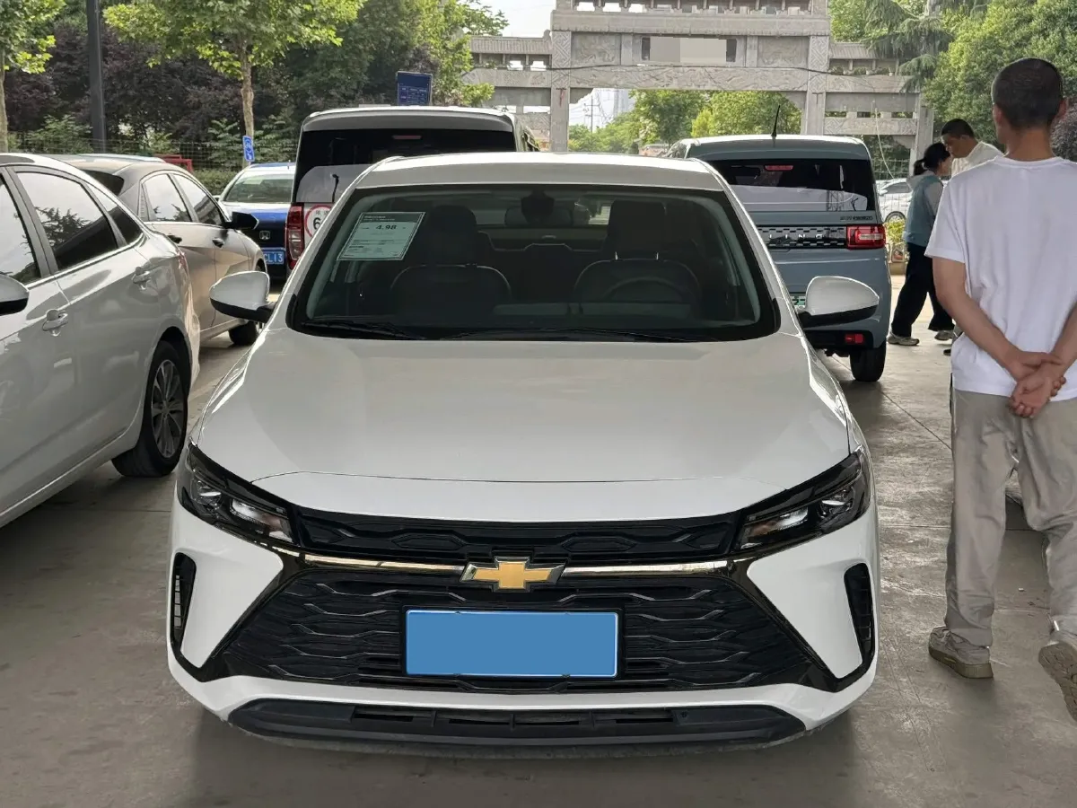 2023 Chevrolet Monza 1.5L 113HP L4 6DCT,autocango,china used car exporter,china ev exporter,chinese used car exporter,chinese used ev exporter