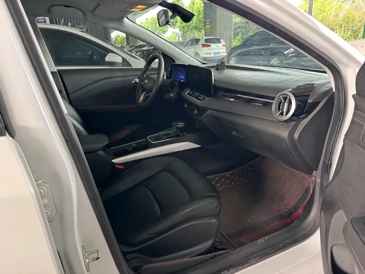 2023 Chevrolet Monza 1.5L 113HP L4 6DCT,autocango,china used car exporter,china ev exporter,chinese used car exporter,chinese used ev exporter