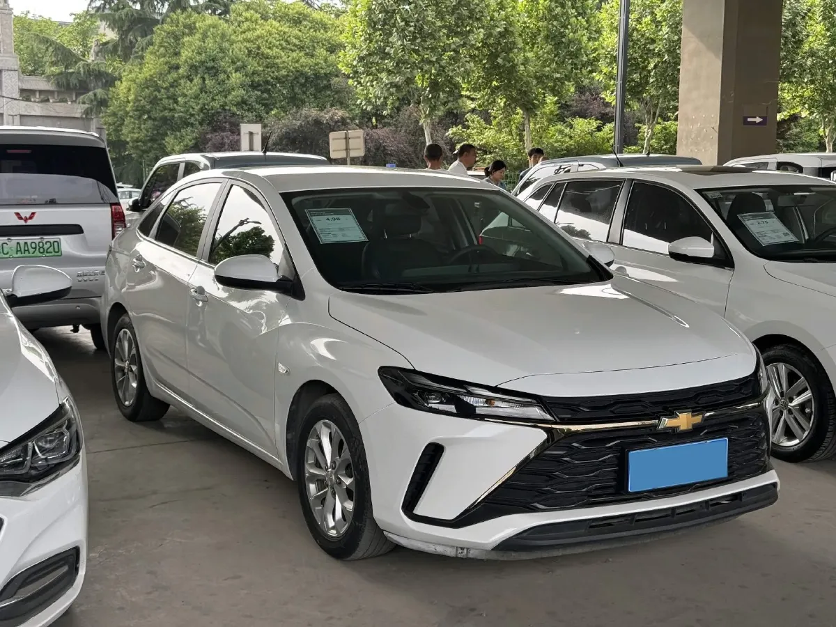 2023 Chevrolet Monza 1.5L 113HP L4 6DCT,autocango,china used car exporter,china ev exporter,chinese used car exporter,chinese used ev exporter