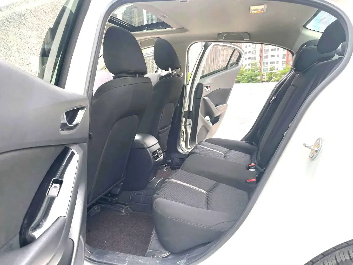 2017 Mazda 3 Axela 1.5L 117HP L4 6AT,autocango,china used car exporter,china ev exporter,chinese used car exporter,chinese used ev exporter
