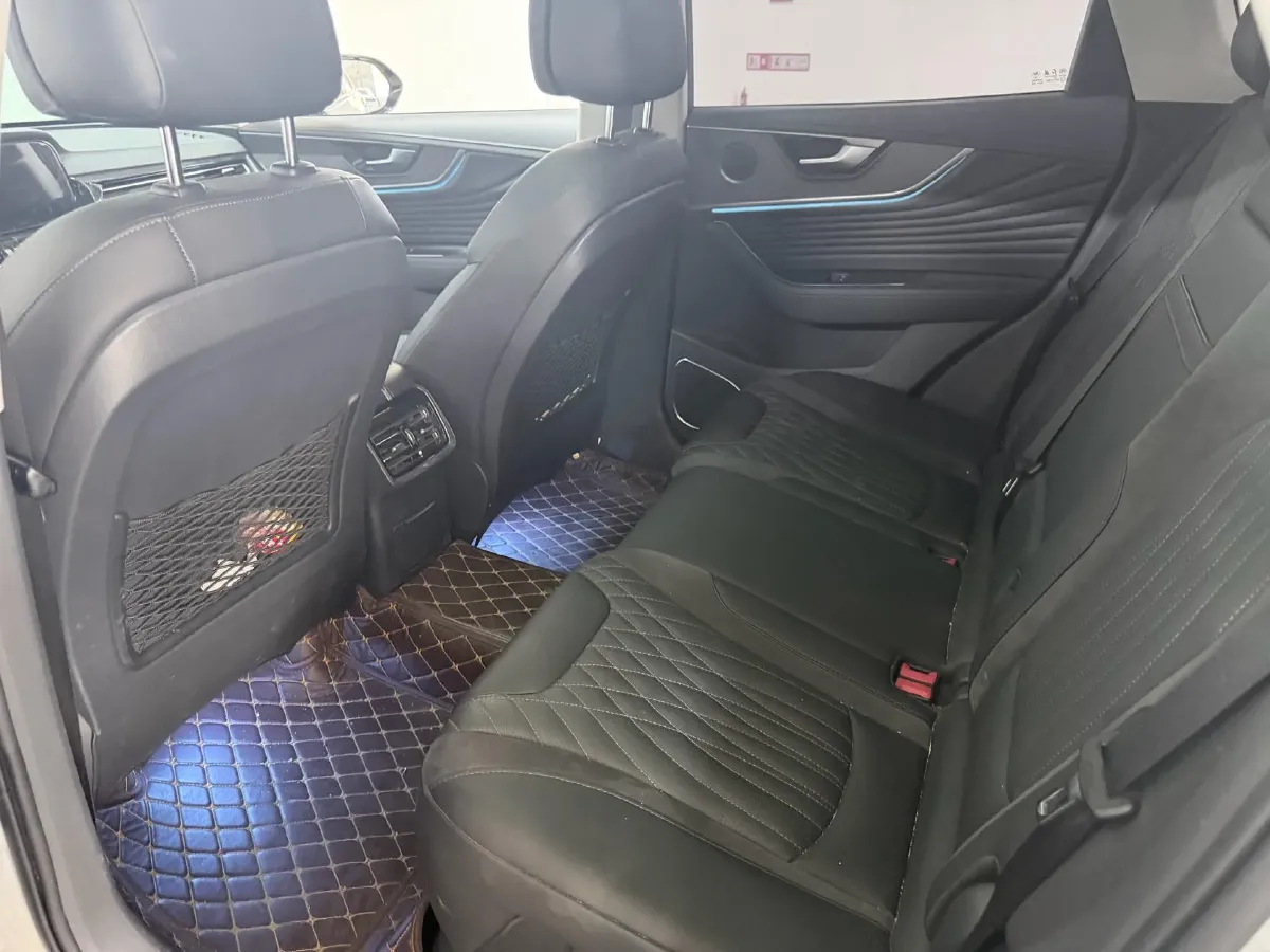 2023 HongQi HS5 2.0T 252HP L4 8AT,autocango,china used car exporter,china ev exporter,chinese used car exporter,chinese used ev exporter