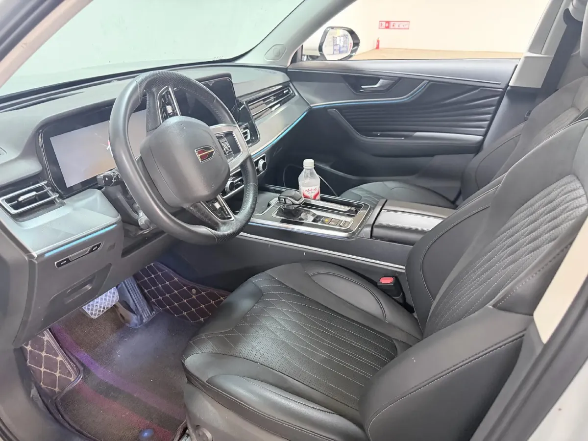 2023 HongQi HS5 2.0T 252HP L4 8AT,autocango,china used car exporter,china ev exporter,chinese used car exporter,chinese used ev exporter