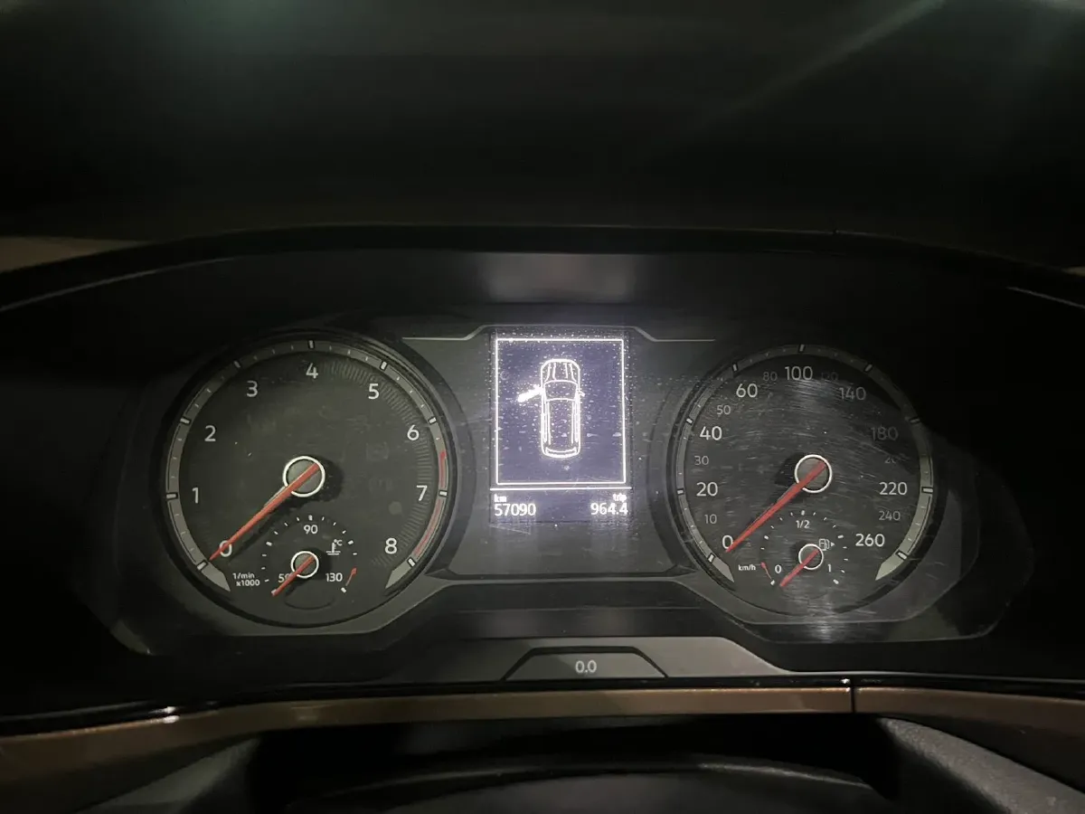 2019 MINI MINI 1.5T 102HP L3 7DCT,autocango,china used car exporter,china ev exporter,chinese used car exporter,chinese used ev exporter