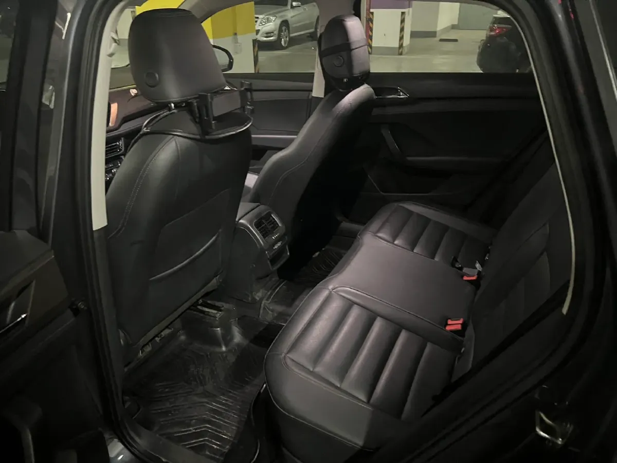 2019 MINI MINI 1.5T 102HP L3 7DCT,autocango,china used car exporter,china ev exporter,chinese used car exporter,chinese used ev exporter