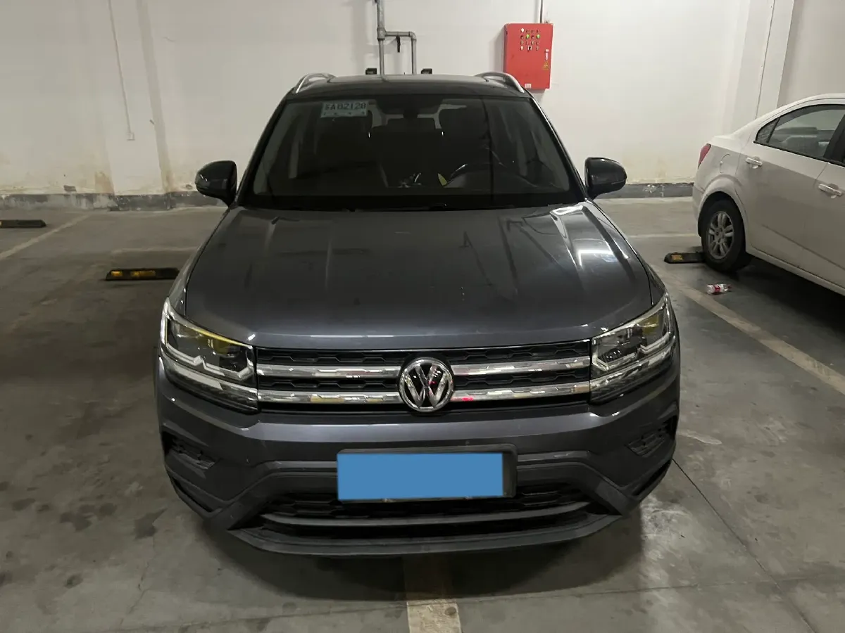 2019 MINI MINI 1.5T 102HP L3 7DCT,autocango,china used car exporter,china ev exporter,chinese used car exporter,chinese used ev exporter