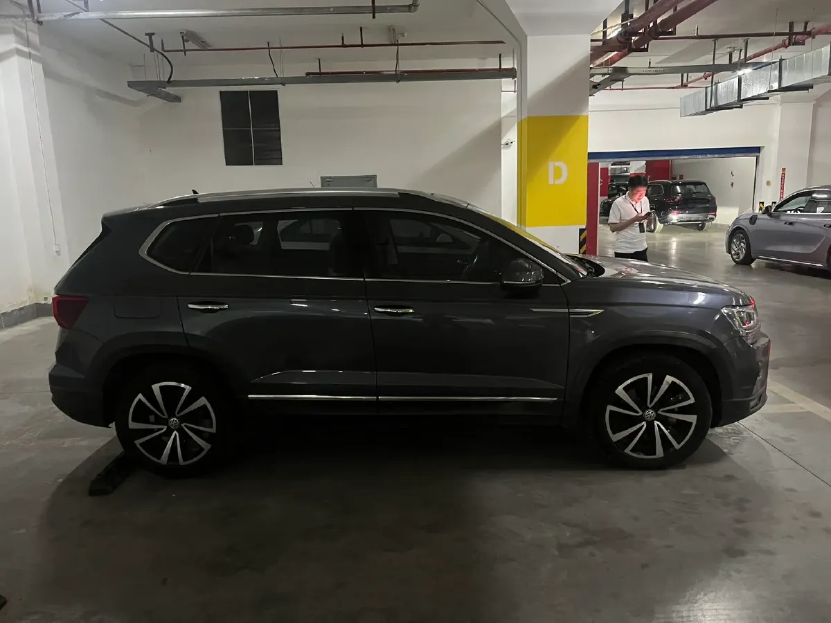 2019 MINI MINI 1.5T 102HP L3 7DCT,autocango,china used car exporter,china ev exporter,chinese used car exporter,chinese used ev exporter