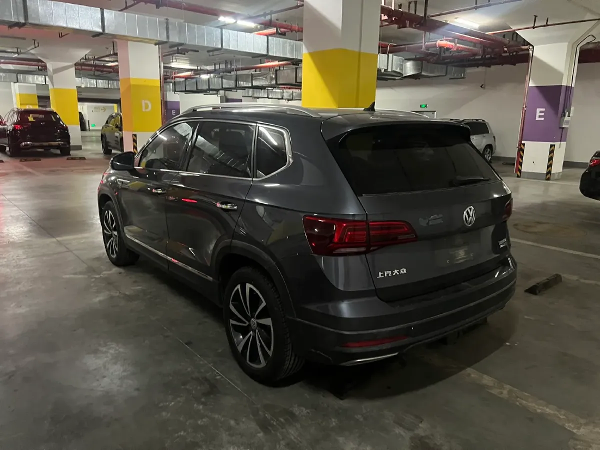 2019 MINI MINI 1.5T 102HP L3 7DCT,autocango,china used car exporter,china ev exporter,chinese used car exporter,chinese used ev exporter