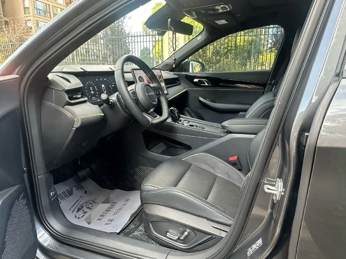 2023 LYNK&CO 03 2.0T 254HP L4 7DCT,autocango,china used car exporter,china ev exporter,chinese used car exporter,chinese used ev exporter