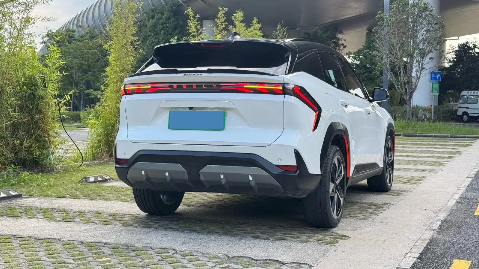 2023 Geely Galaxy L7 1.5T 163HP L4 3DHT PHEV 18.7KWH,autocango,china used car exporter,china ev exporter,chinese used car exporter,chinese used ev exporter