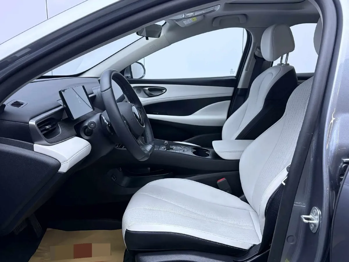 2025 BYD Seal05 DM-i 1.5L 101HP L4 E-CVT PHEV 15.87KWH,autocango,china used car exporter,china ev exporter,chinese used car exporter,chinese used ev exporter