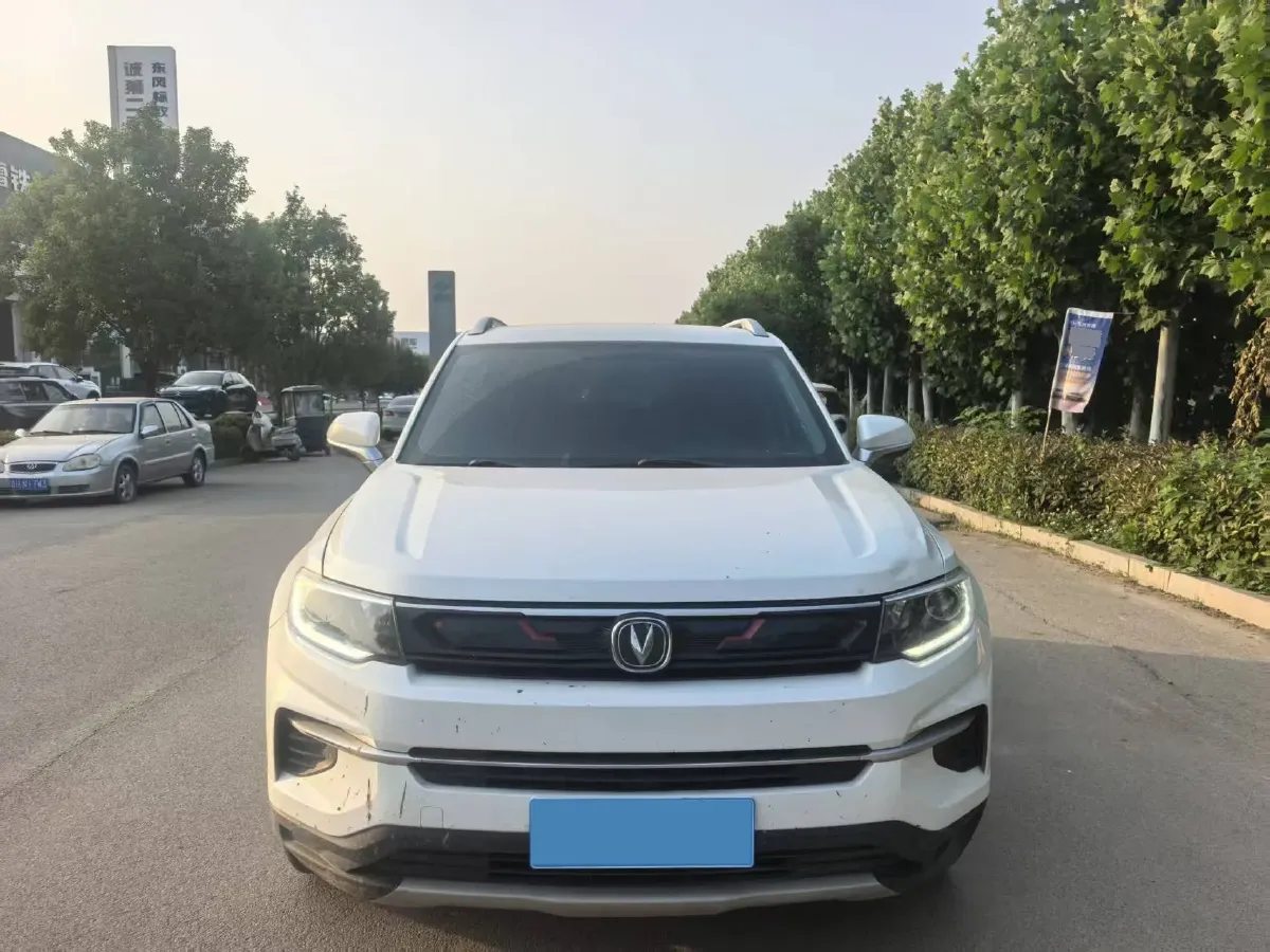 2019 ChangAn CS35 Plus 1.4T 158HP L4 7DCT,autocango,china used car exporter,china ev exporter,chinese used car exporter,chinese used ev exporter