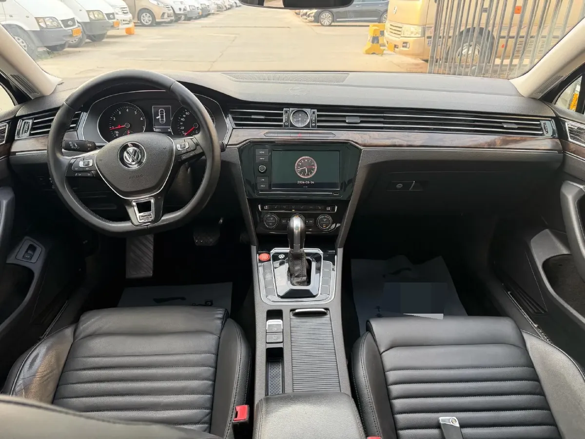 2019 Volkswagen Magotan 2.0T 186HP L4 7DCT,autocango,china used car exporter,china ev exporter,chinese used car exporter,chinese used ev exporter