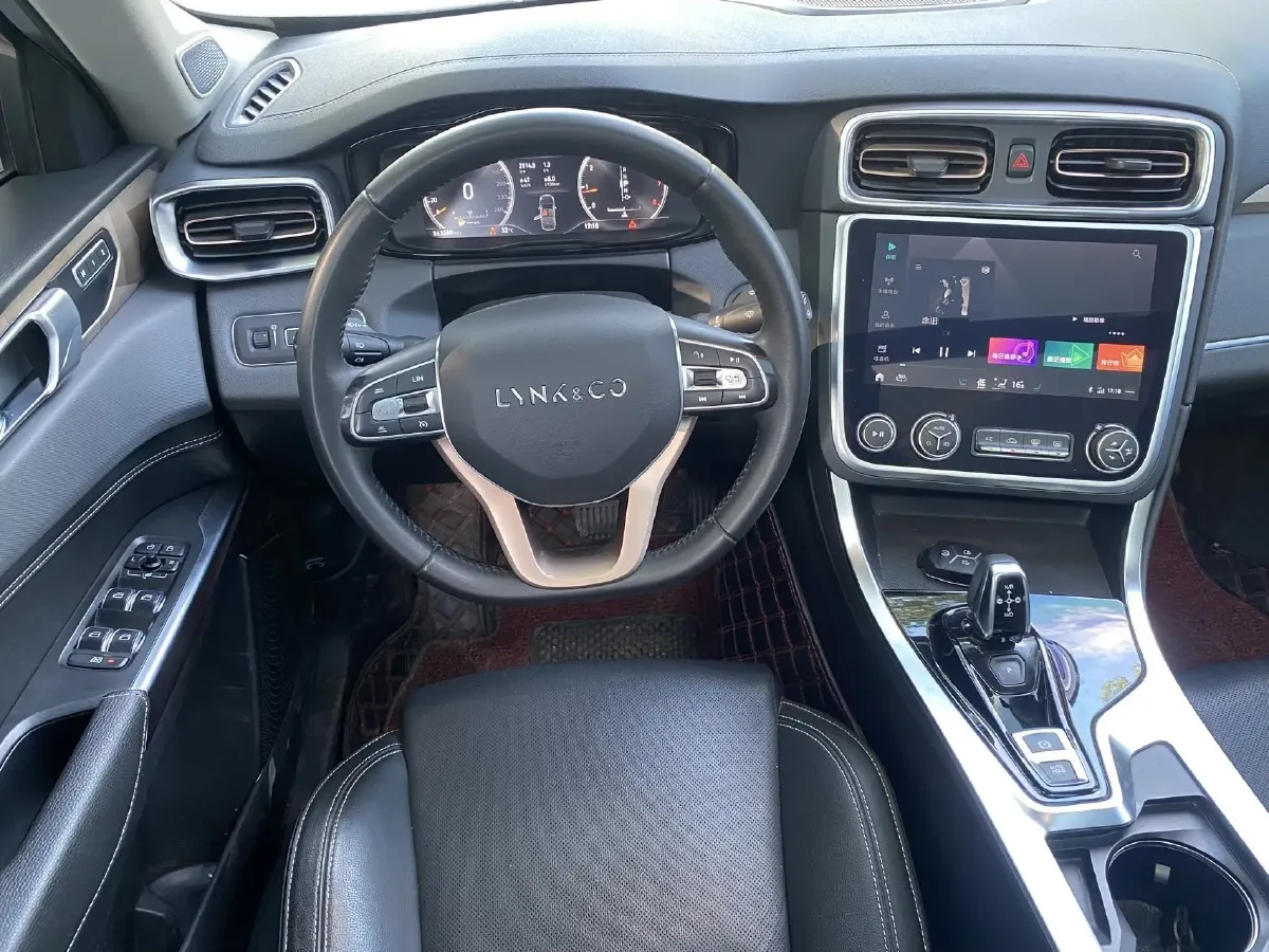 2019 Beijing BJ40 2.0T 218HP L4 6AT,autocango,china used car exporter,china ev exporter,chinese used car exporter,chinese used ev exporter