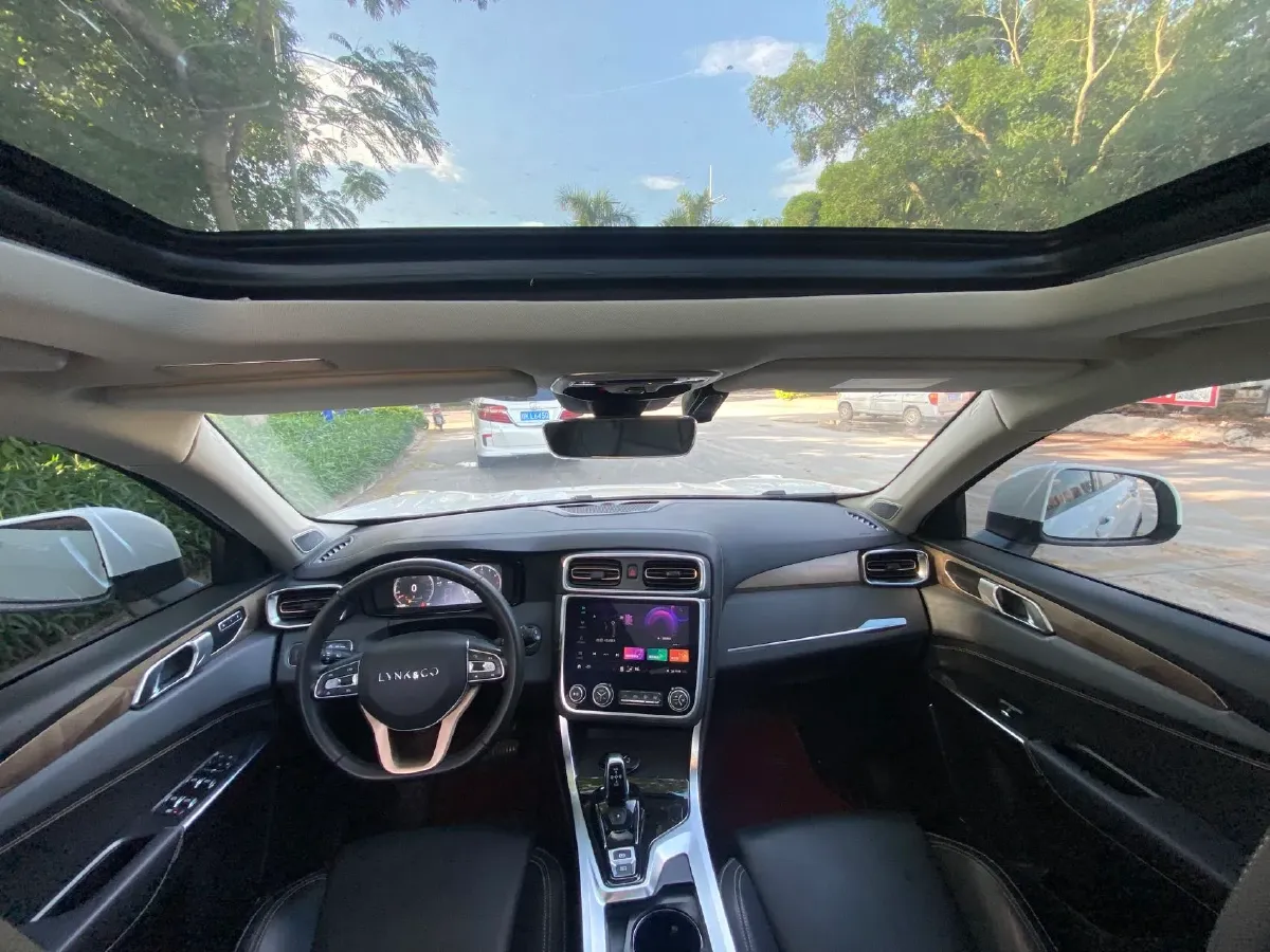 2019 Beijing BJ40 2.0T 218HP L4 6AT,autocango,china used car exporter,china ev exporter,chinese used car exporter,chinese used ev exporter