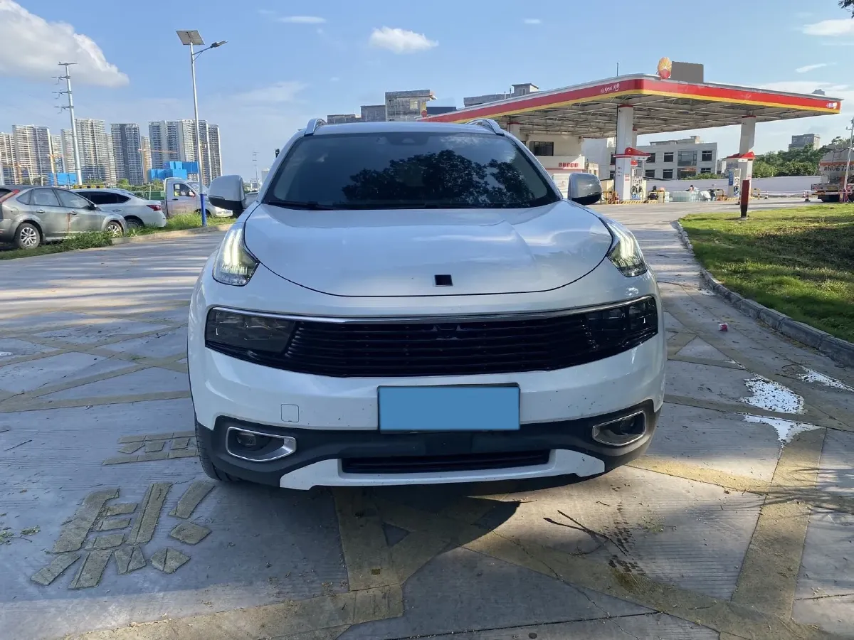 2019 Beijing BJ40 2.0T 218HP L4 6AT,autocango,china used car exporter,china ev exporter,chinese used car exporter,chinese used ev exporter