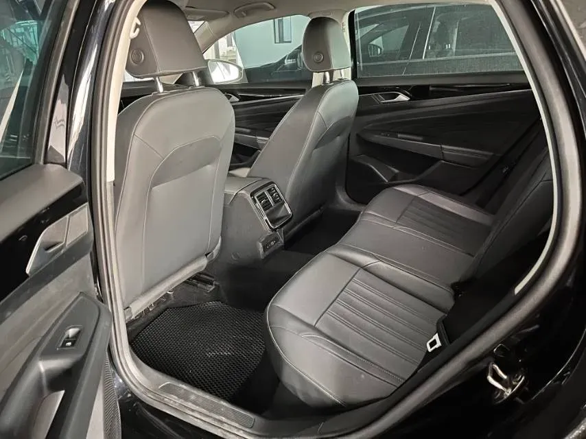 2025 Volkswagen Passat 1.4T 150HP L4 7DCT,autocango,china used car exporter,china ev exporter,chinese used car exporter,chinese used ev exporter