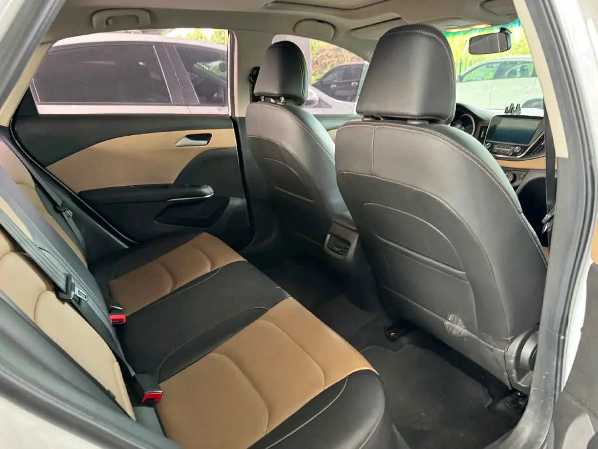 2022 Chevrolet Monza 1.5L 113HP L4 6AT,autocango,china used car exporter,china ev exporter,chinese used car exporter,chinese used ev exporter