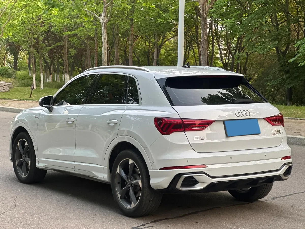 2024 Audi Q3 1.5T 160HP L4 7DCT,autocango,china used car exporter,china ev exporter,chinese used car exporter,chinese used ev exporter