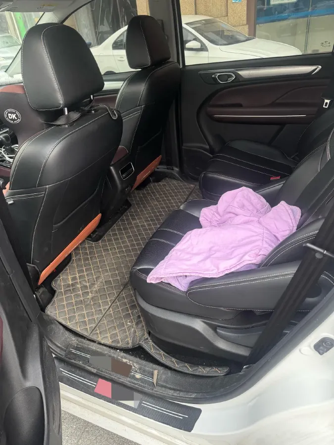 2023 GAC Trumpchi M6 1.5T 177HP L4 7DCT,autocango,china used car exporter,china ev exporter,chinese used car exporter,chinese used ev exporter