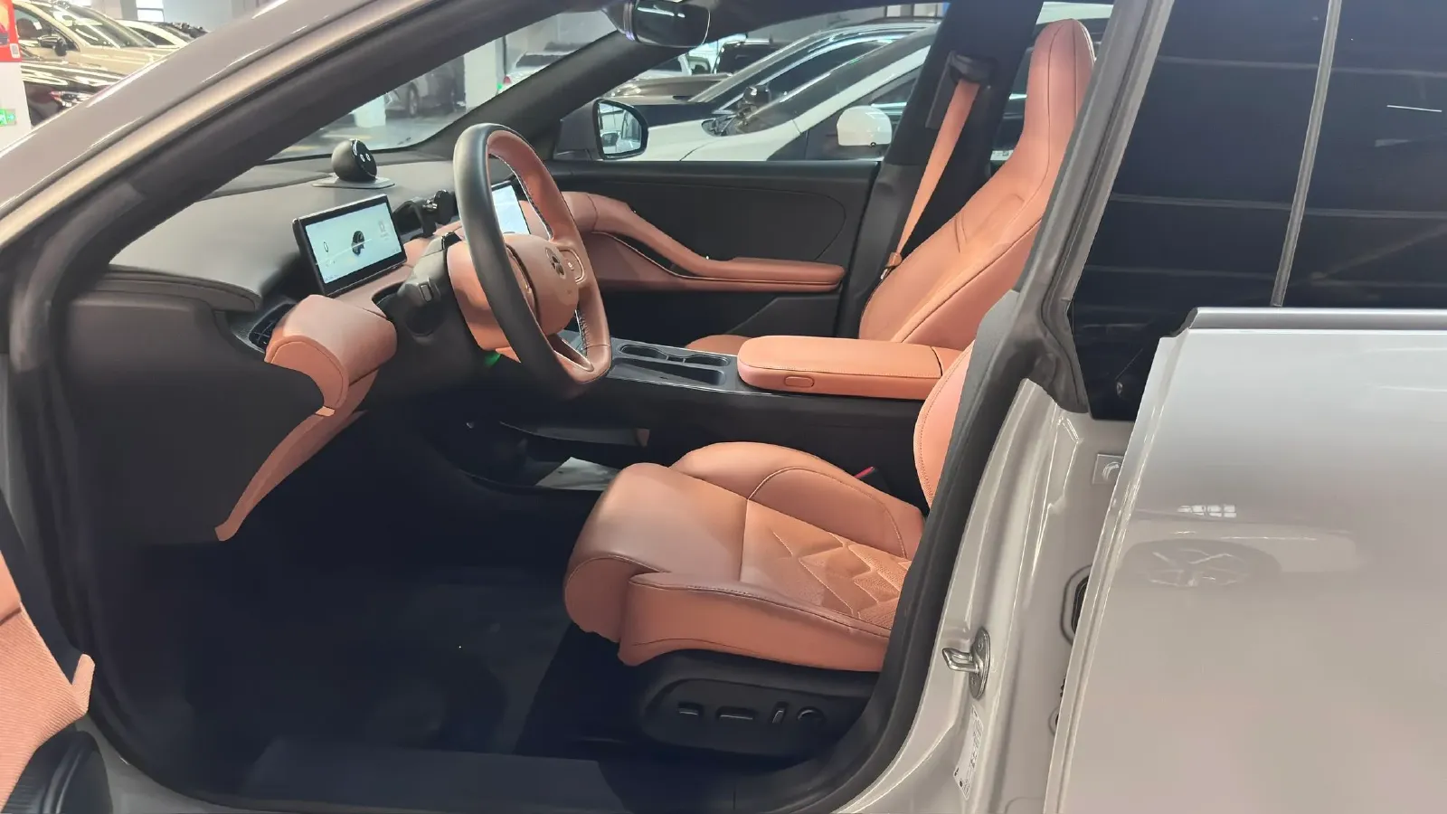 2024 NIO ET5 BEV 75KWH,autocango,china used car exporter,china ev exporter,chinese used car exporter,chinese used ev exporter