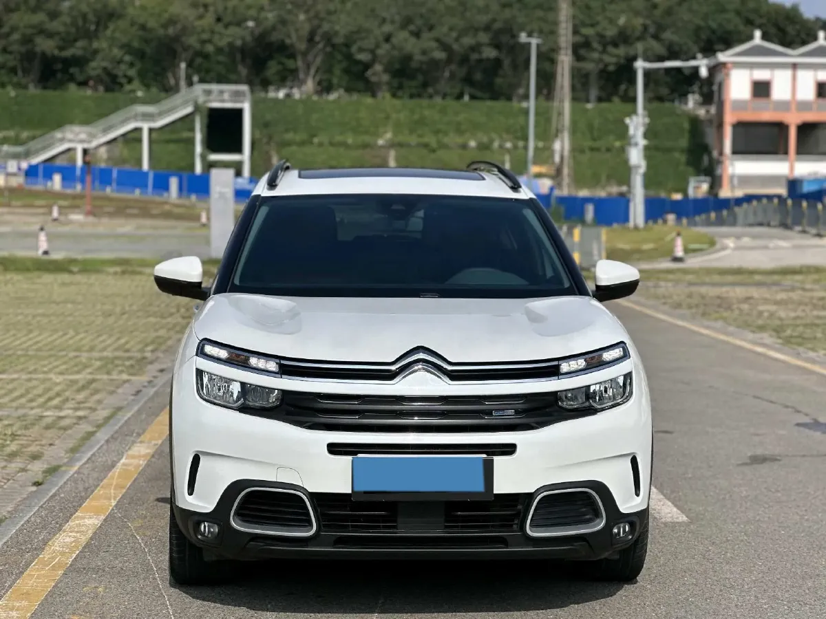 2017 Citroen C5 Aircross 1.6T 167HP L4 6AT,autocango,china used car exporter,china ev exporter,chinese used car exporter,chinese used ev exporter