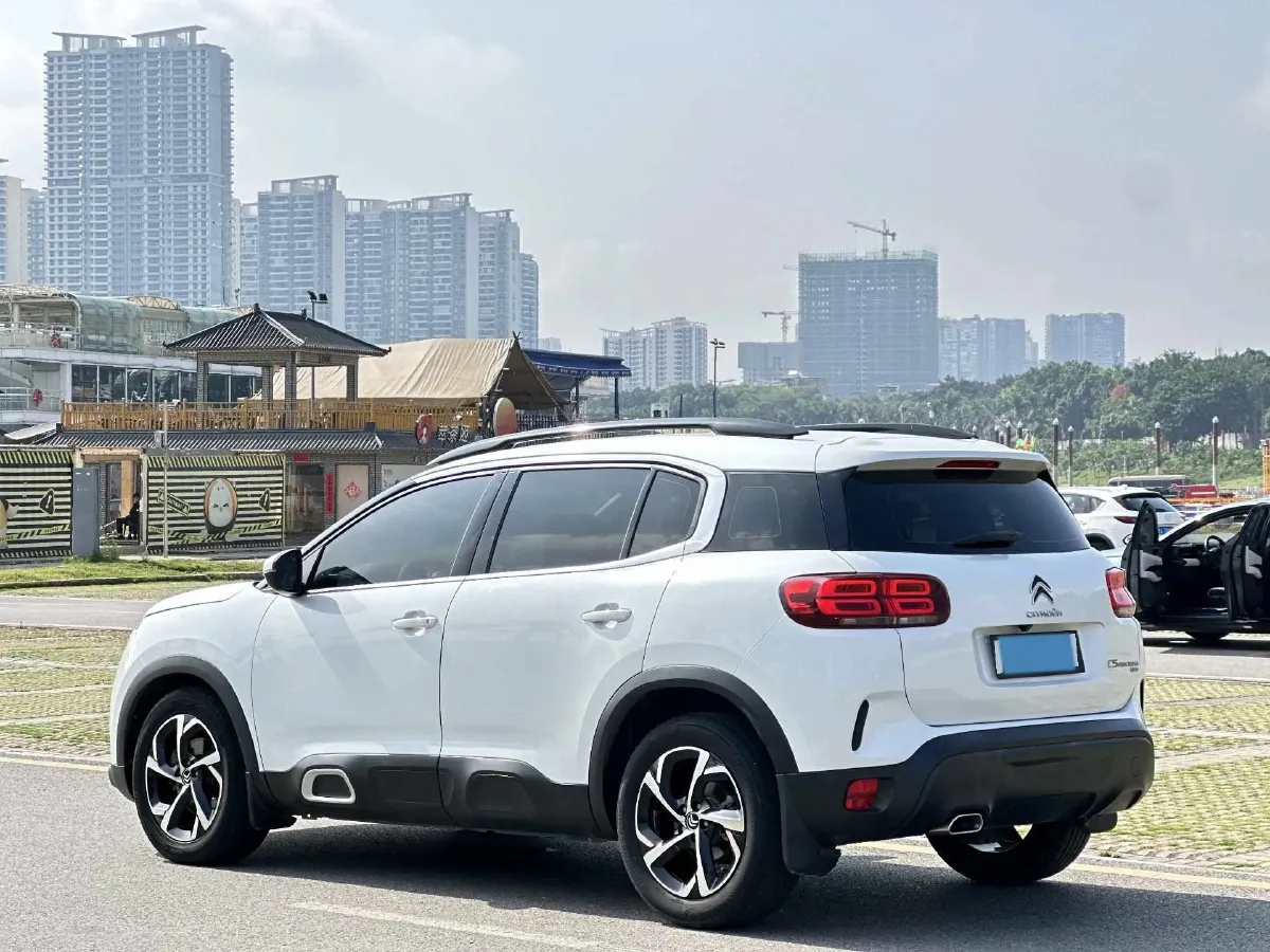 2017 Citroen C5 Aircross 1.6T 167HP L4 6AT,autocango,china used car exporter,china ev exporter,chinese used car exporter,chinese used ev exporter