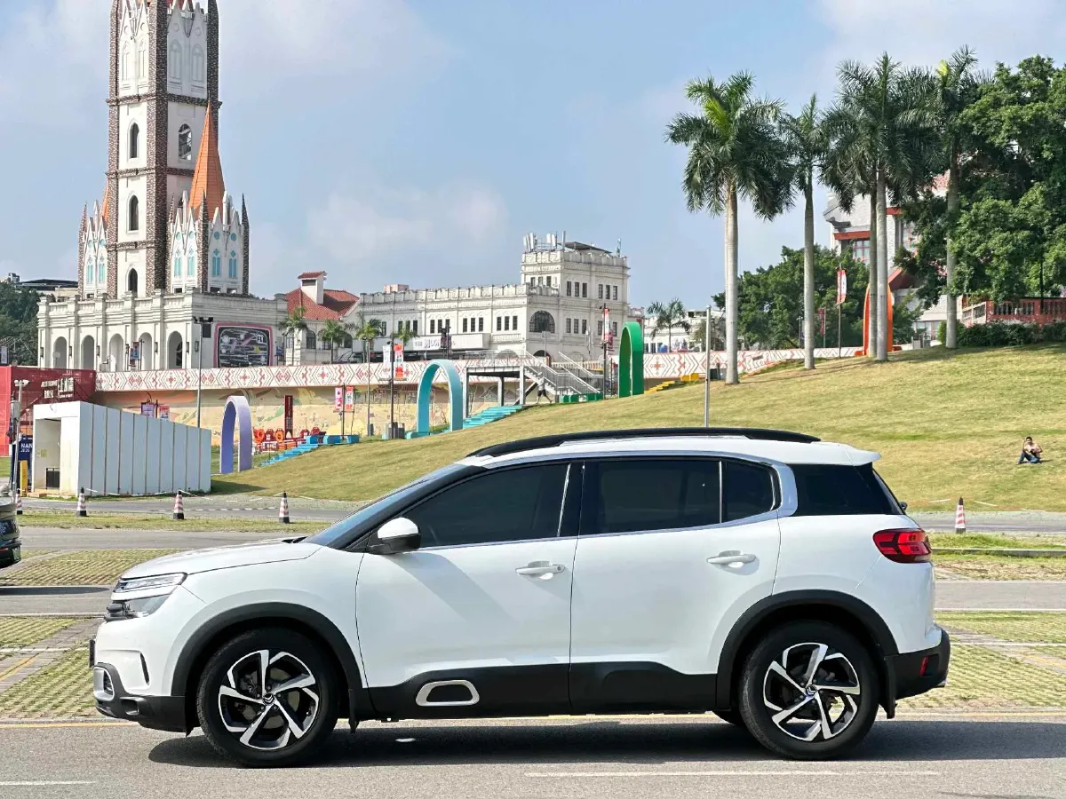 2017 Citroen C5 Aircross 1.6T 167HP L4 6AT,autocango,china used car exporter,china ev exporter,chinese used car exporter,chinese used ev exporter