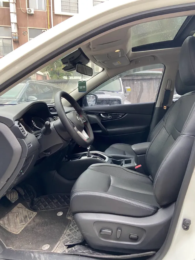 2023 Nissan X-Trail 2.0L 151HP L4 CVT,autocango,china used car exporter,china ev exporter,chinese used car exporter,chinese used ev exporter
