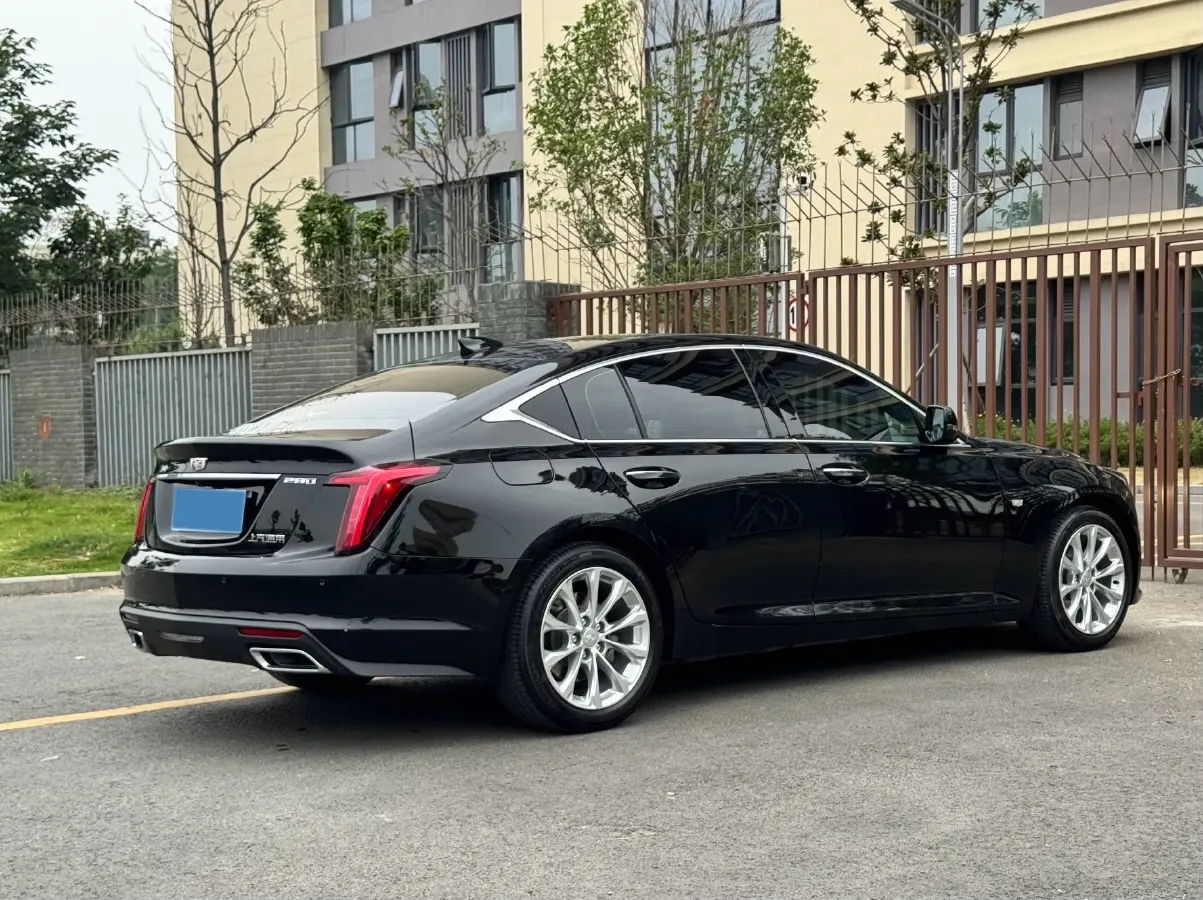 2022 Cadillac CT5 2.0T 237HP L4 10AT,autocango,china used car exporter,china ev exporter,chinese used car exporter,chinese used ev exporter