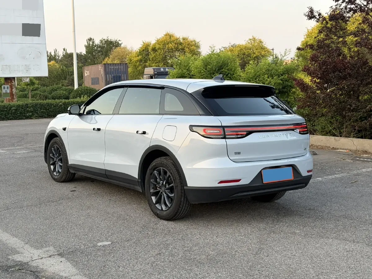 2023 Leapmotor C11 1.5L 95HP L4 REEV 43.74KWH,autocango,china used car exporter,china ev exporter,chinese used car exporter,chinese used ev exporter