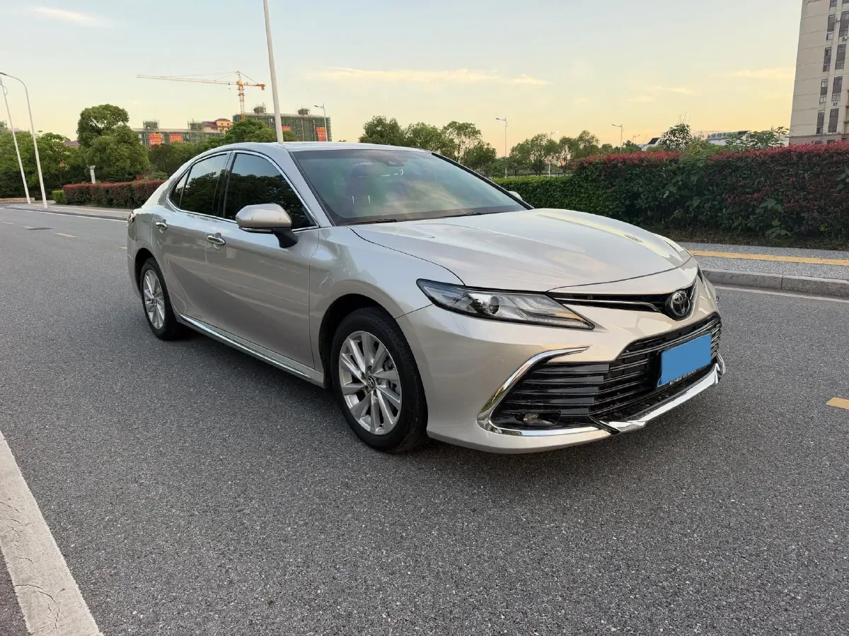2023 Toyota Camry 2.0L 177HP L4 CVT,autocango,china used car exporter,china ev exporter,chinese used car exporter,chinese used ev exporter