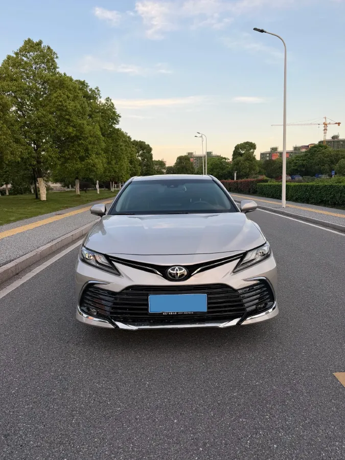 2023 Toyota Camry 2.0L 177HP L4 CVT,autocango,china used car exporter,china ev exporter,chinese used car exporter,chinese used ev exporter