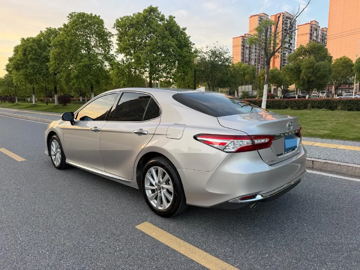 2023 Toyota Camry 2.0L 177HP L4 CVT,autocango,china used car exporter,china ev exporter,chinese used car exporter,chinese used ev exporter