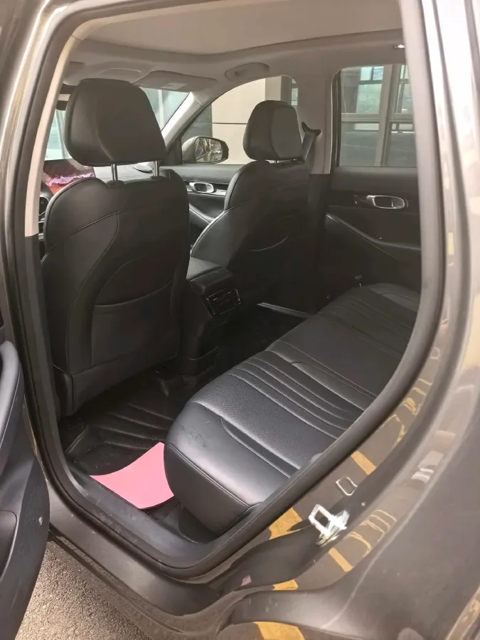 2024 Geely Emgrand L HiP 1.5T 181HP L4 3DHT PHEV 15.5KWH,autocango,china used car exporter,china ev exporter,chinese used car exporter,chinese used ev exporter