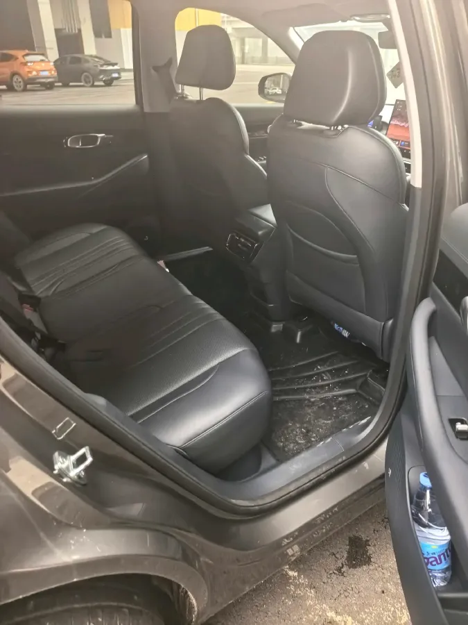 2024 Geely Emgrand L HiP 1.5T 181HP L4 3DHT PHEV 15.5KWH,autocango,china used car exporter,china ev exporter,chinese used car exporter,chinese used ev exporter