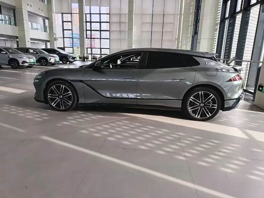 2024 Denza DenzaZ9GT 2.0T 207HP L4 E-CVT PHEV 38.5KWH,autocango,china used car exporter,china ev exporter,chinese used car exporter,chinese used ev exporter