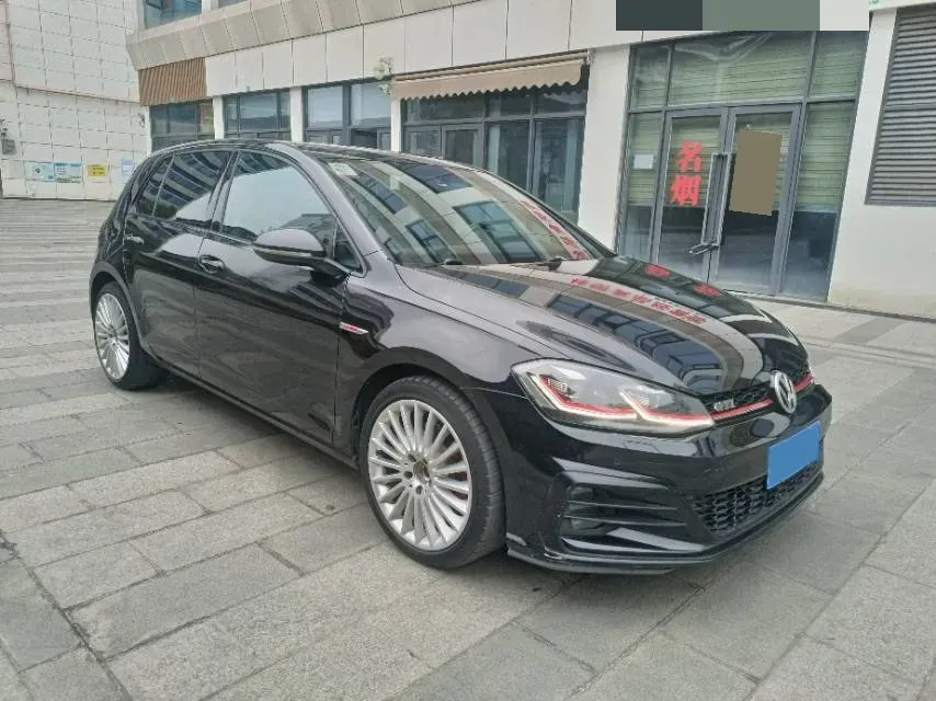 2018 Volkswagen GolfGTI 2.0T 220HP L4 7DCT,autocango,china used car exporter,china ev exporter,chinese used car exporter,chinese used ev exporter