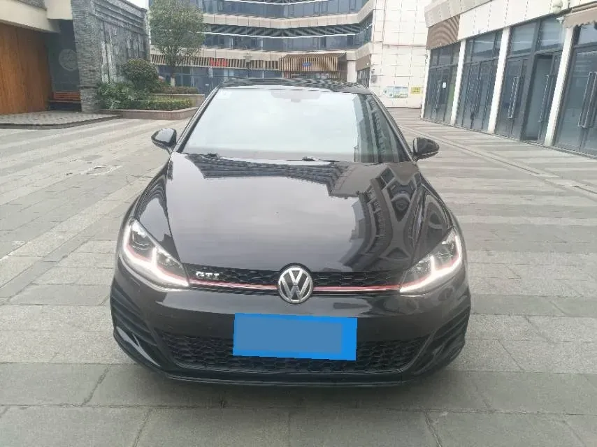 2018 Volkswagen GolfGTI 2.0T 220HP L4 7DCT,autocango,china used car exporter,china ev exporter,chinese used car exporter,chinese used ev exporter