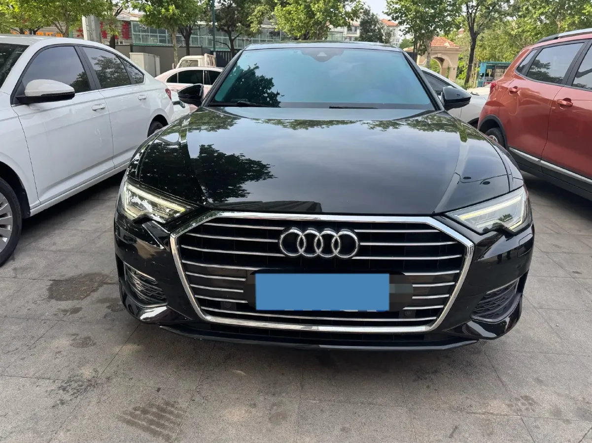 2021 Audi A6L 2.0T 190HP L4 7DCT,autocango,china used car exporter,china ev exporter,chinese used car exporter,chinese used ev exporter
