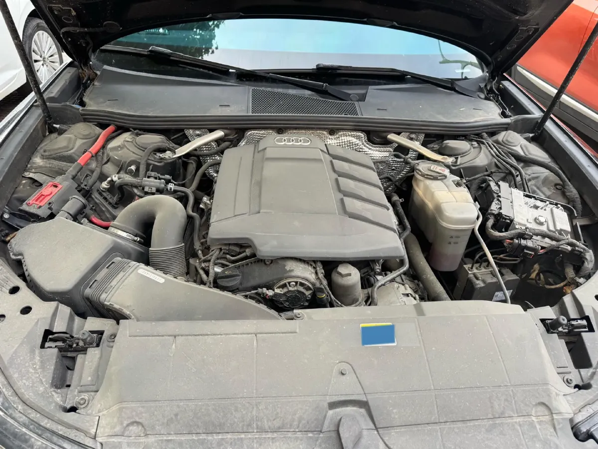 2021 Audi A6L 2.0T 190HP L4 7DCT,autocango,china used car exporter,china ev exporter,chinese used car exporter,chinese used ev exporter