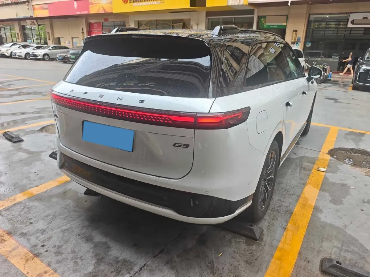 2025 Xpeng G9 BEV 79KWH,autocango,china used car exporter,china ev exporter,chinese used car exporter,chinese used ev exporter